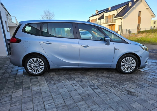 Opel Zafira cena 24900 przebieg: 110000, rok produkcji 2016 z Września małe 154
